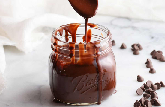 Recette coulis aux fruits et chocolat avec des fruits lyophilisés