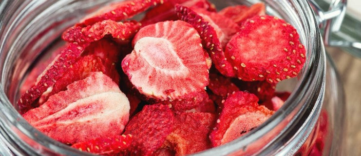 fraises lyophilisés, bio, 100% pur fruits, sans sucre ajouté ni conservateurs